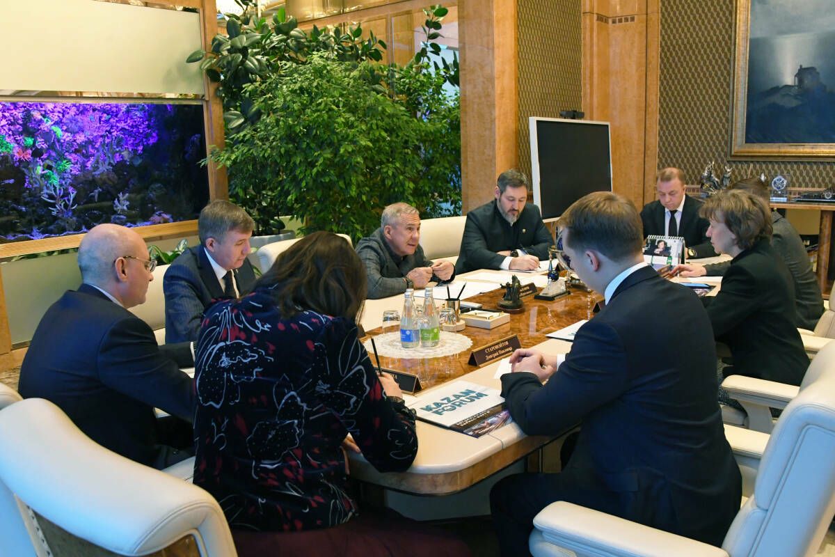 Татарстан Рәисе Россия экспорт үзәге генераль директоры белән очрашты