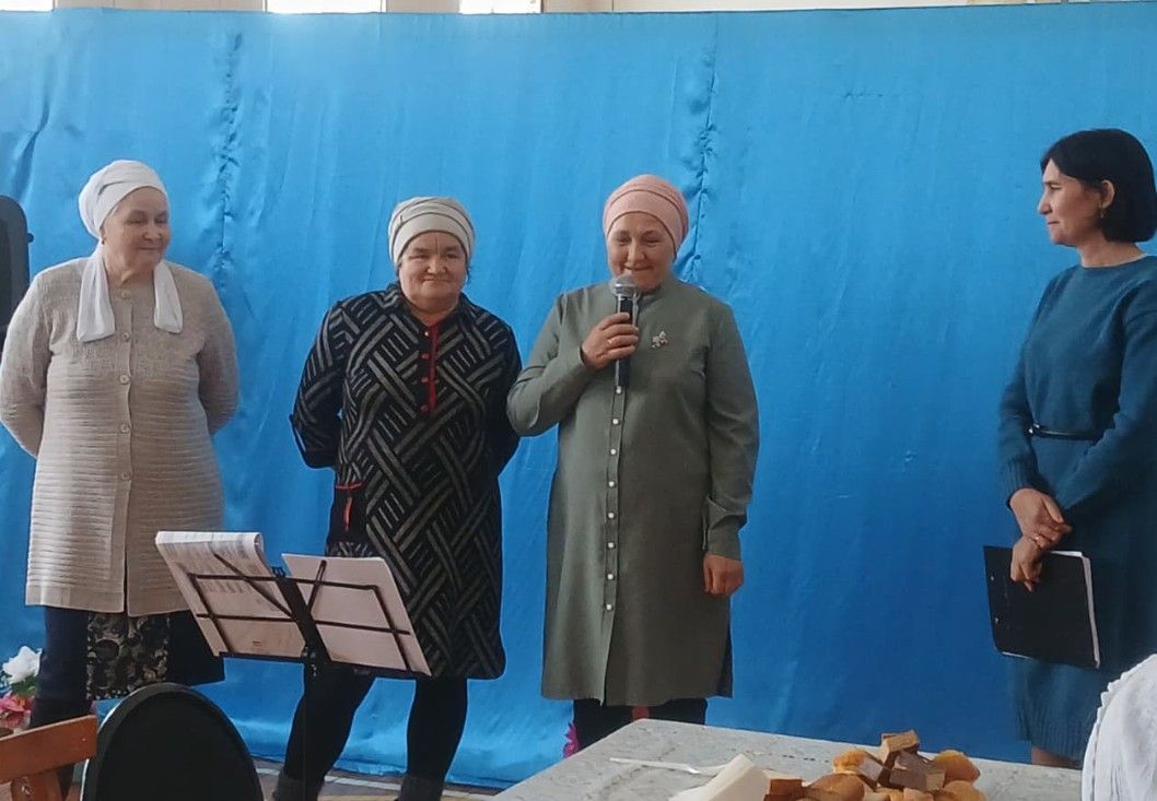 Гомерләрен авылга багышлаганнарны зурладылар