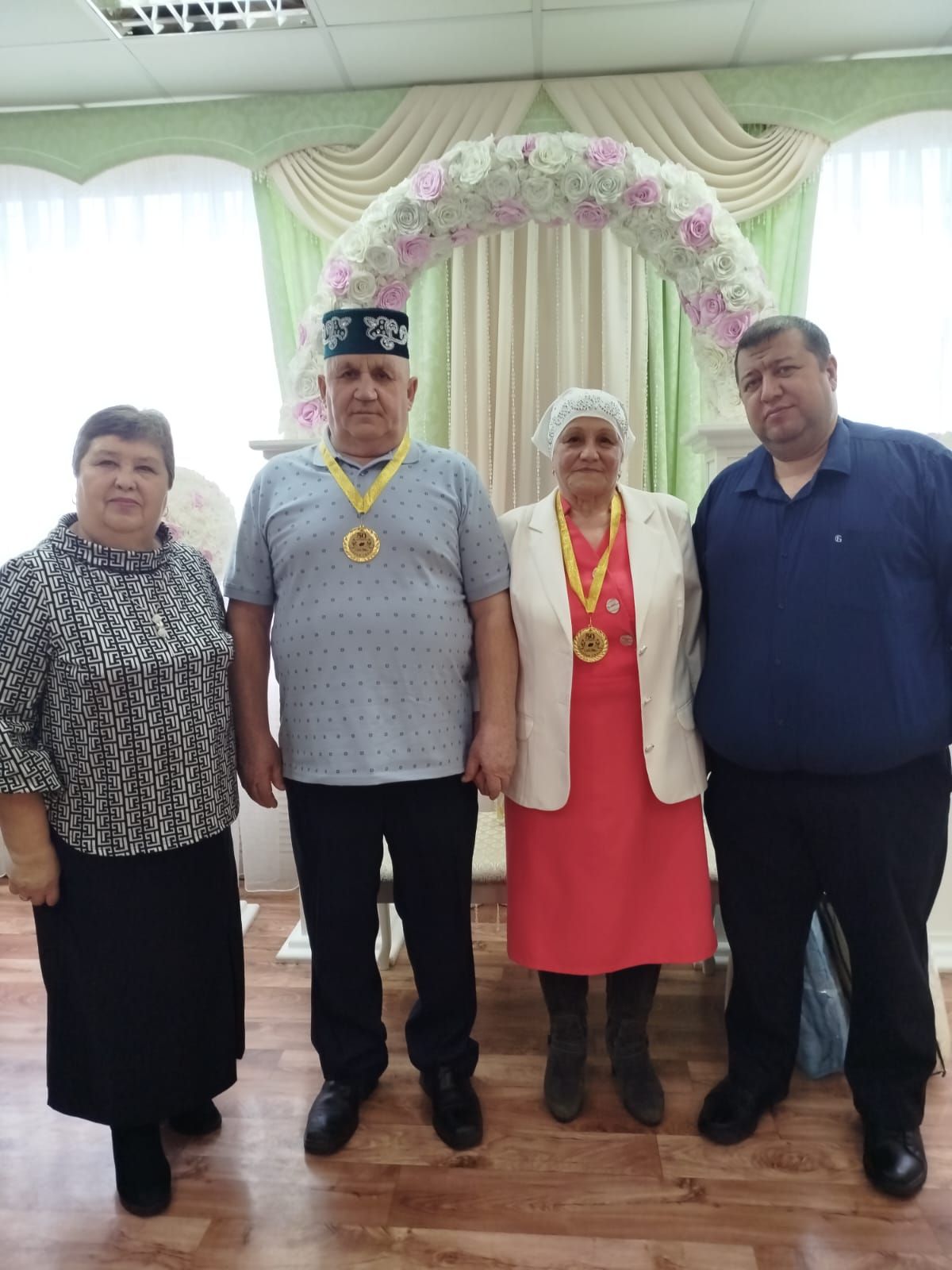 Бүген Зөлфия-Камил Дәүләтшиннарның алтын туйлары