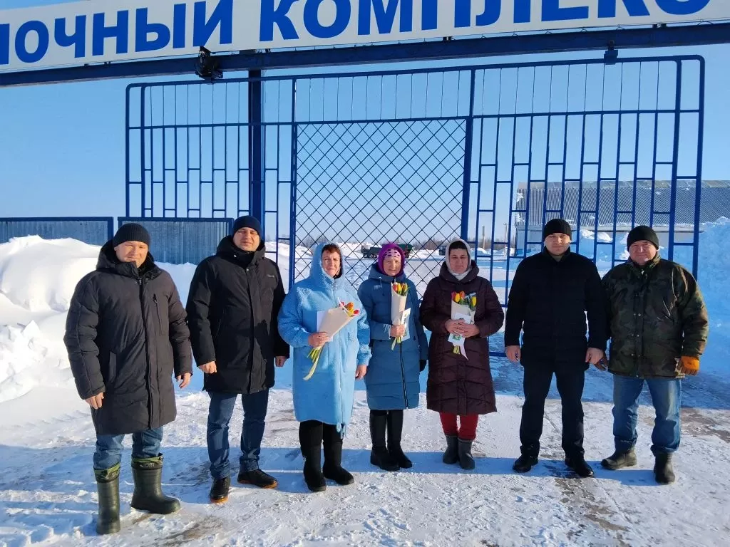 Алдынгы терлекчеләр бүләкләнде