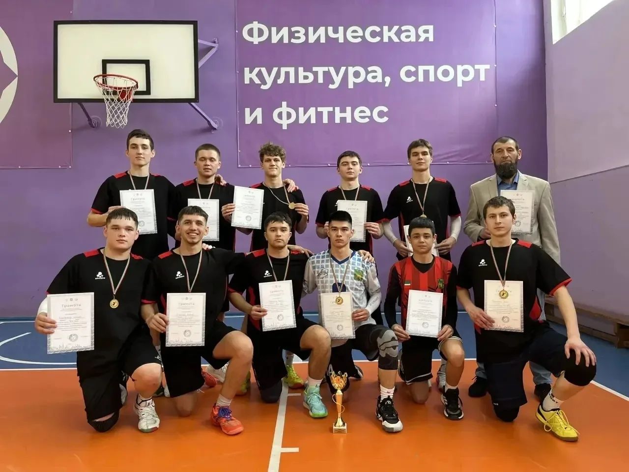 Командалар көндәшләрен җиңде
