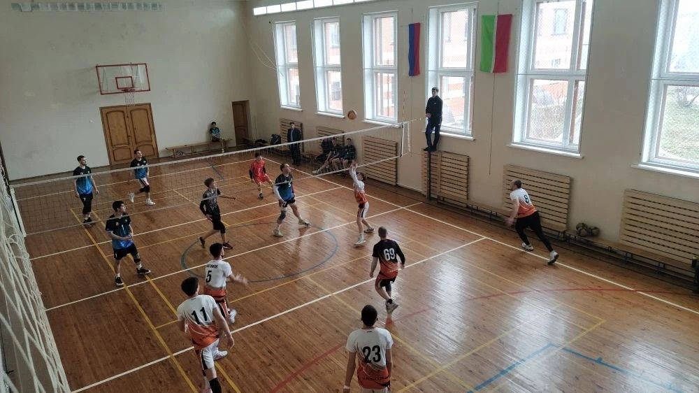 Яңа Кенәрдә Арча районы башлыгы призына волейбол турниры узды