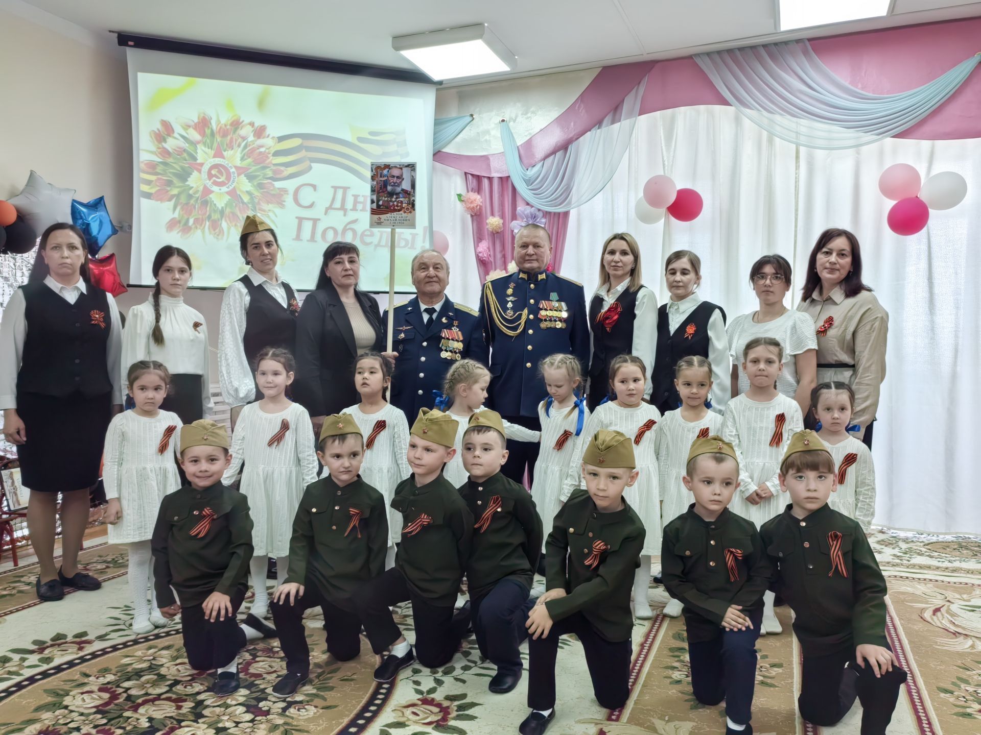 Арчаның тугызынчы балалар бакчасында Бөек Җиңү көненә багышланган бәйрәм узды