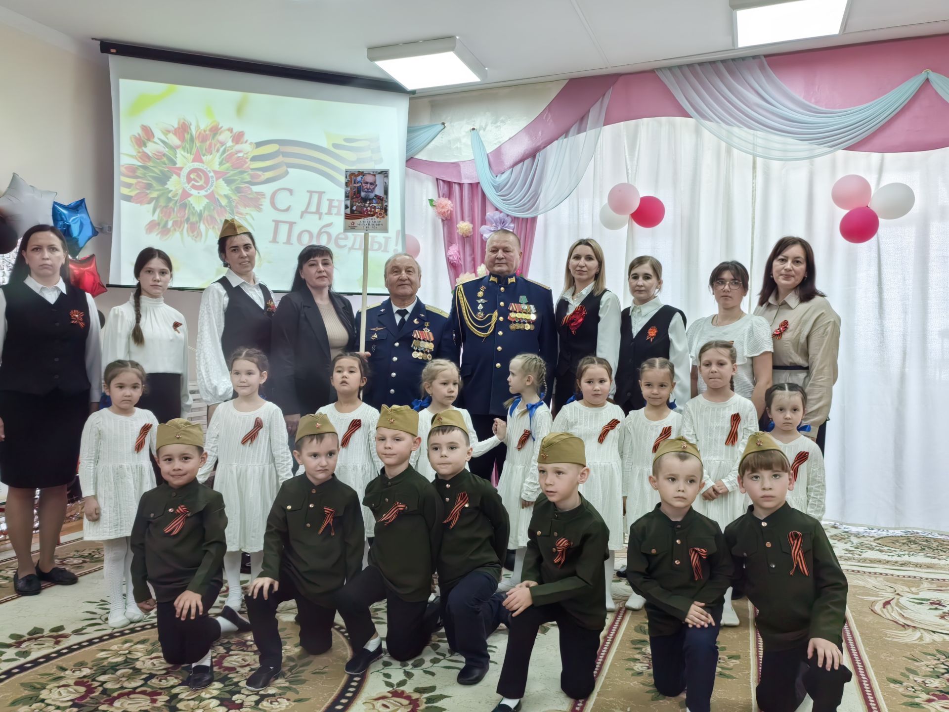 Арчаның тугызынчы балалар бакчасында Бөек Җиңү көненә багышланган бәйрәм узды