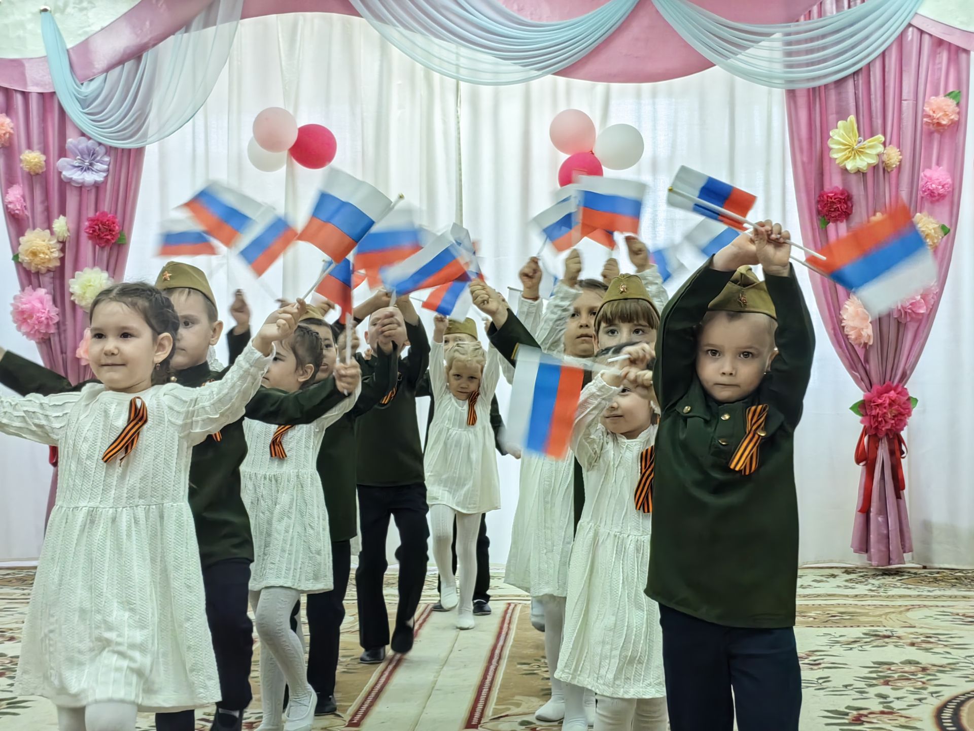 Арчаның тугызынчы балалар бакчасында Бөек Җиңү көненә багышланган бәйрәм узды
