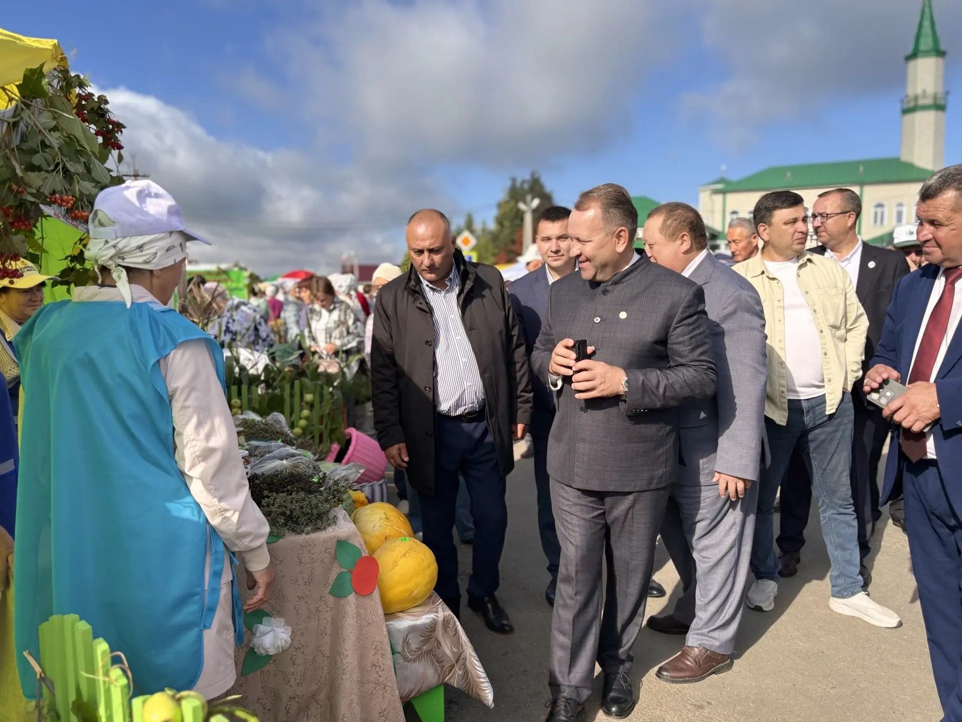 Арчада мәктәп ярминкәсе һәм чәчәкләр фестивале узды