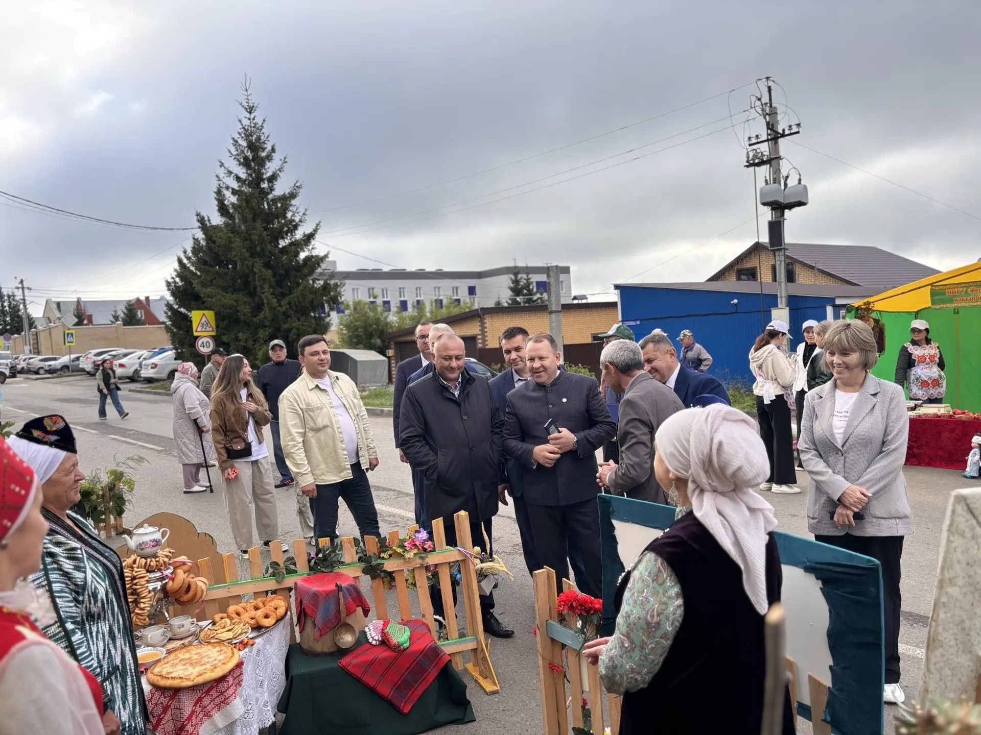 Арчада мәктәп ярминкәсе һәм чәчәкләр фестивале узды