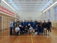 Яңа Кенәрдә Ришат Садиков гаиләсе кубогына волейбол ярышы узды