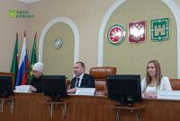 Арчада тәрбия эшенә игътибар: «Алдынгылар хәрәкәте» буенча фикер алышу