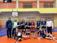 Хатын-кызлар арасында волейбол ярышлары узды