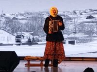 Әниләргә һәм хатын-кызларга бәйрәм бүләге