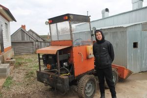 Гөрләтеп эшлиләр һәм яшиләр