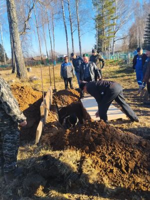 Бүген  Россиянең атказанган урманчысы Тәлгать Гыйльметдиновны соңгы юлга озаттылар