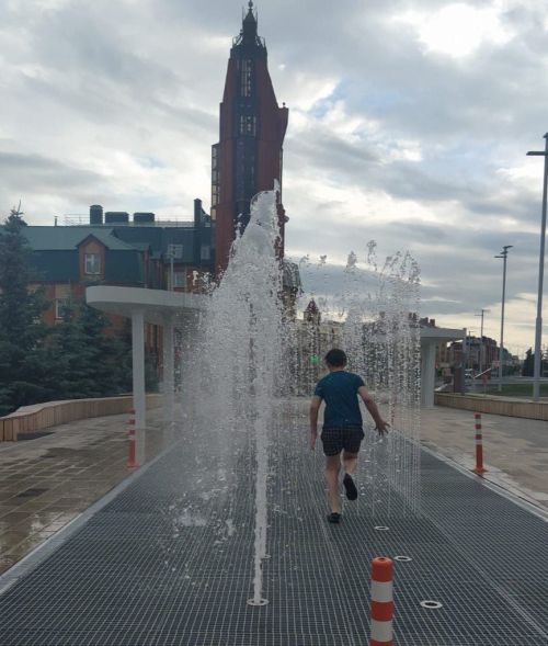 Баланы ничек бәхетле итәргә?