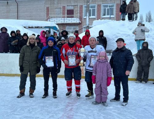 Авыл кубогы: хоккей ярышлары һәм җиңүчеләр