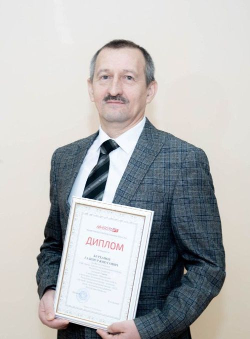 Газинур Борһанов - айның иң яхшы тренеры