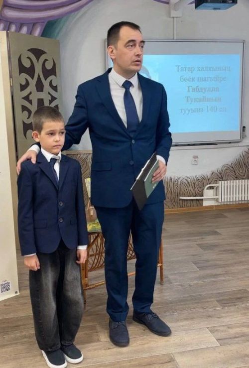 Семья Лесенко из Арска представила свою версию «Шурале» в Республиканской детской библиотеке