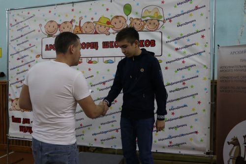 Районда иң көчле шахматчылар кемнәр?