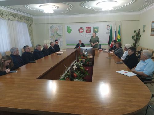 Иҗтимагый совет утырышында