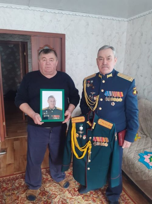 «Сугышчан туганлык» җәмгыяте командасы хәрби хәрәкәтләрдә катнашкан мәрхүмнәрнең гаиләләрендә булдылар