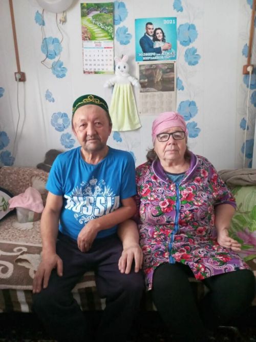 Кыз чакта, сизмәсәләр ярар иде, дип, гарип кулымны кесәмә яшердем