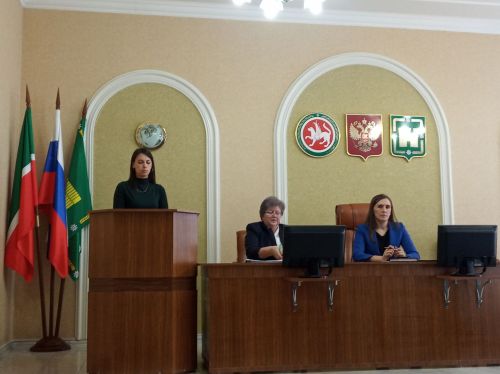 Район Иҗтимагый советында мобилизацияләнгәннәр һәм аларның гаиләләренә ярдәм мәсьәләсе каралды