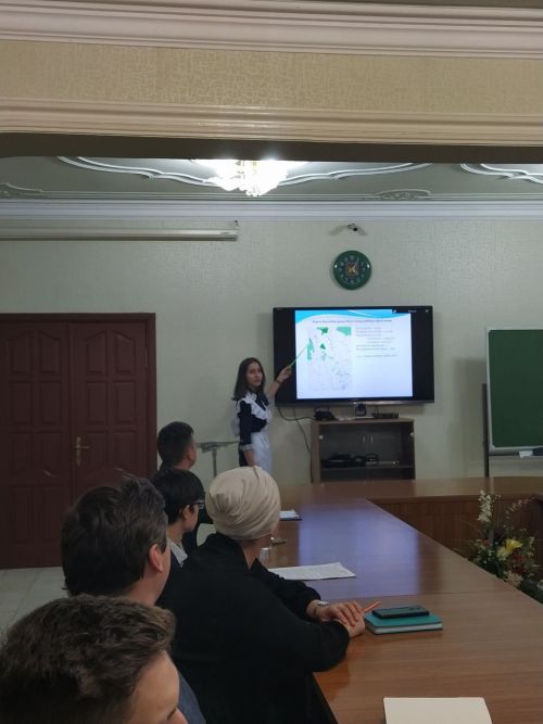 Лесхоз урта мәктәбе укучыларының фәнни-тикшерү эшләре буенча җәмәгать тыңлаулары узды