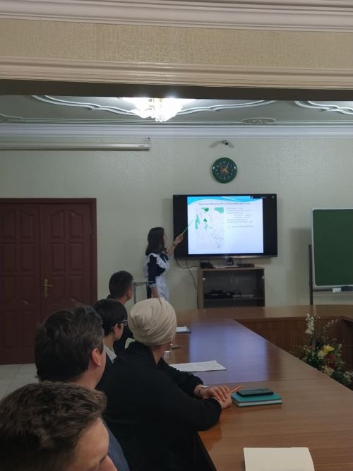 Лесхоз урта мәктәбе укучыларының фәнни-тикшерү эшләре буенча җәмәгать тыңлаулары узды