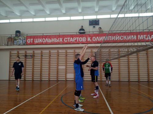 Яңа Кенәрдә волейбол турниры бара