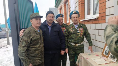 Сезне уйлап йөрәк сызлана...