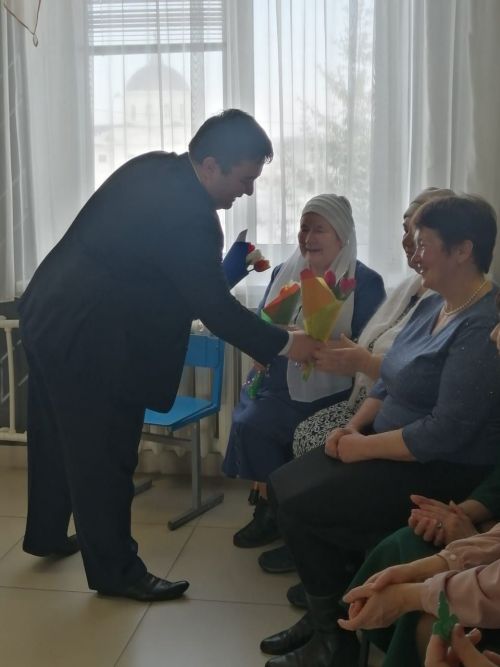 Соңга калганмын дип сикереп торам