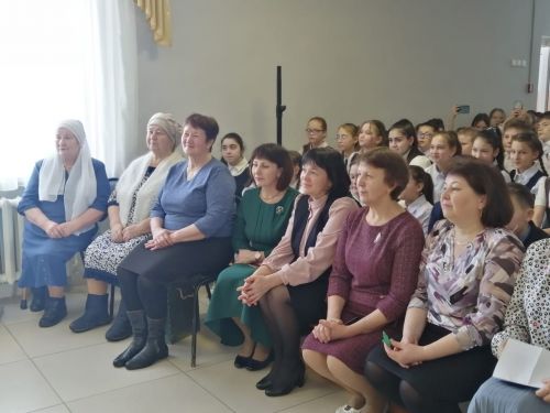 Соңга калганмын дип сикереп торам