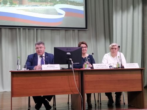 Арчада район башлыгы мобилизацияләнгән якташларыбызның якыннары белән очрашты