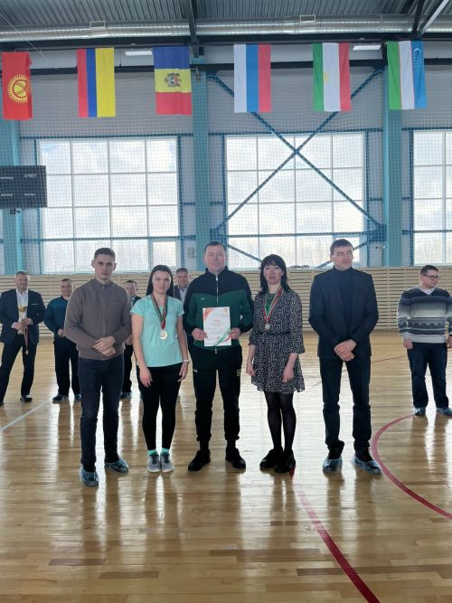 Мамадыштан Арча механизаторлары, савымчылары бүләкләр белән кайтты