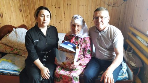 Ветераннар, сезгә тиеш әле бик күп язлар