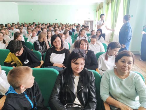 “Мин ике тормыш белән яшәдем. Берсен әни өчен, икенчесен үзем өчен. Гомер буе шуның җәзасын алам”