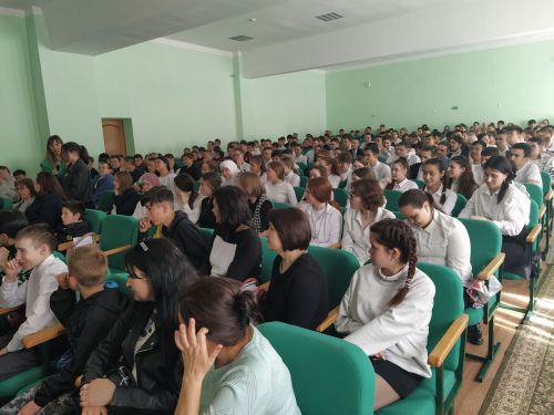 “Мин ике тормыш белән яшәдем. Берсен әни өчен, икенчесен үзем өчен. Гомер буе шуның җәзасын алам”