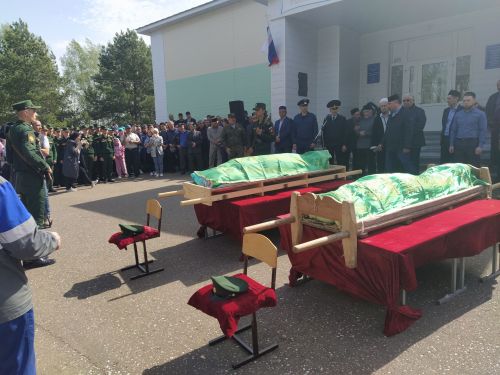 Көтегез, исән кайтам, диде. Кайтмады...