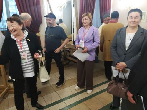 Печән базары яки... бии торган курчаклар