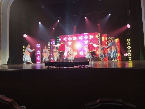 Печән базары яки... бии торган курчаклар