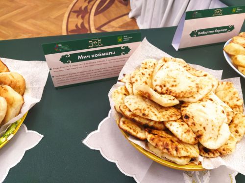 Печән базары яки... бии торган курчаклар