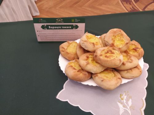Печән базары яки... бии торган курчаклар