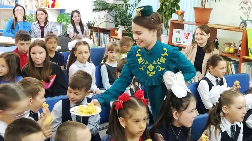 Алар китап та укый, музейларга да йөри (ВИДЕО)