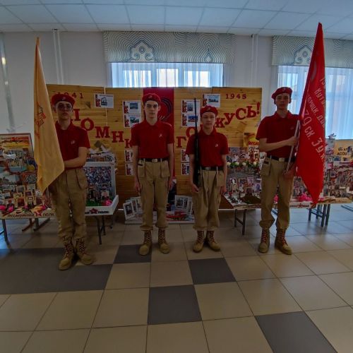 Арчаның 6нчы мәктәбендә үз “Үлемсез полк”ларын эшләгәннәр