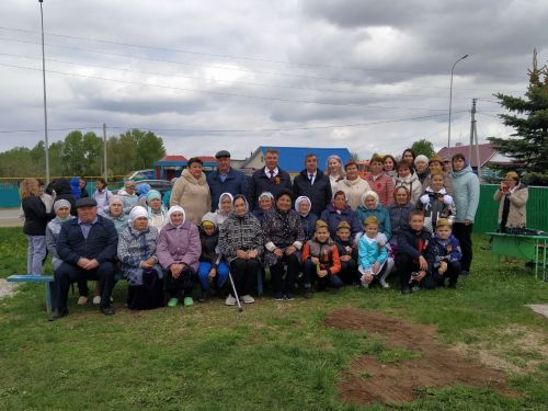 Махсус хәрби операциядә һәлак булган райондашыбыз Айрат Галәветдинов истәлегенә мемориаль такта ачылды