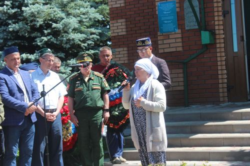Шушмабашлар елап озатты