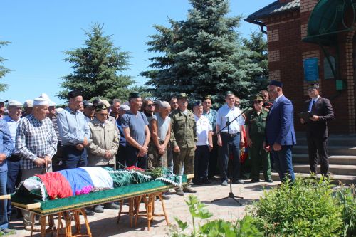 Шушмабашлар елап озатты