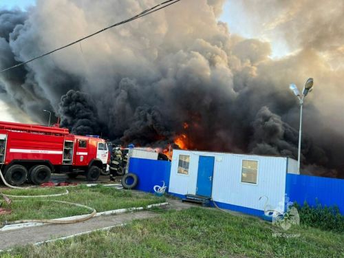 Татарстанда резин покрышкалар складында янгын чыккан