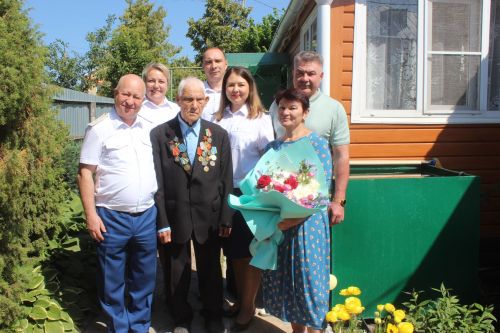 Мөбарәк Әшрәповка “Татарстан Республикасы алдындагы казанышлары өчен“ ордены медале тапшырылды