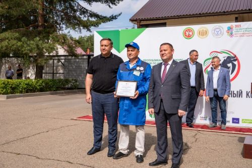 Мөгезле эре терлекләрне ясалма орлыкландыру операторларының 45нче конкурсы булды